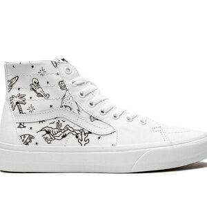 Vans - space & Alien - unidentified u paint shoes. Size 9 woman, 7 men